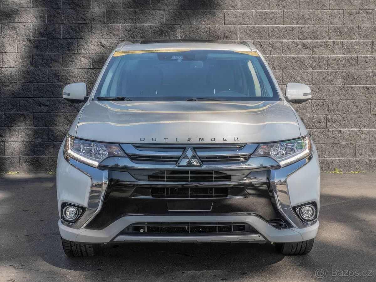 2018 Mitsubishi OUTLANDER - 2