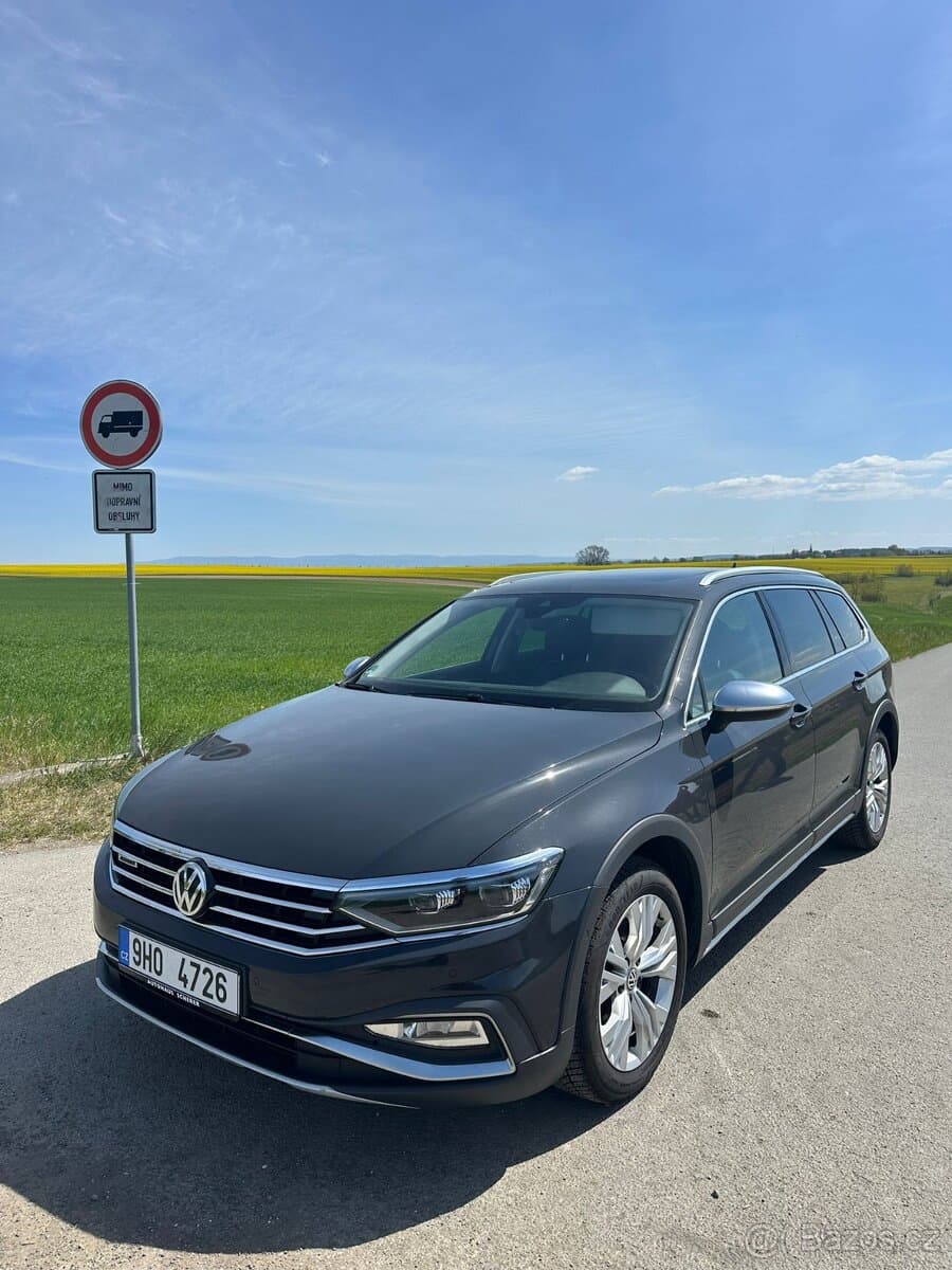 2020 Volkswagen PASSAT - 2