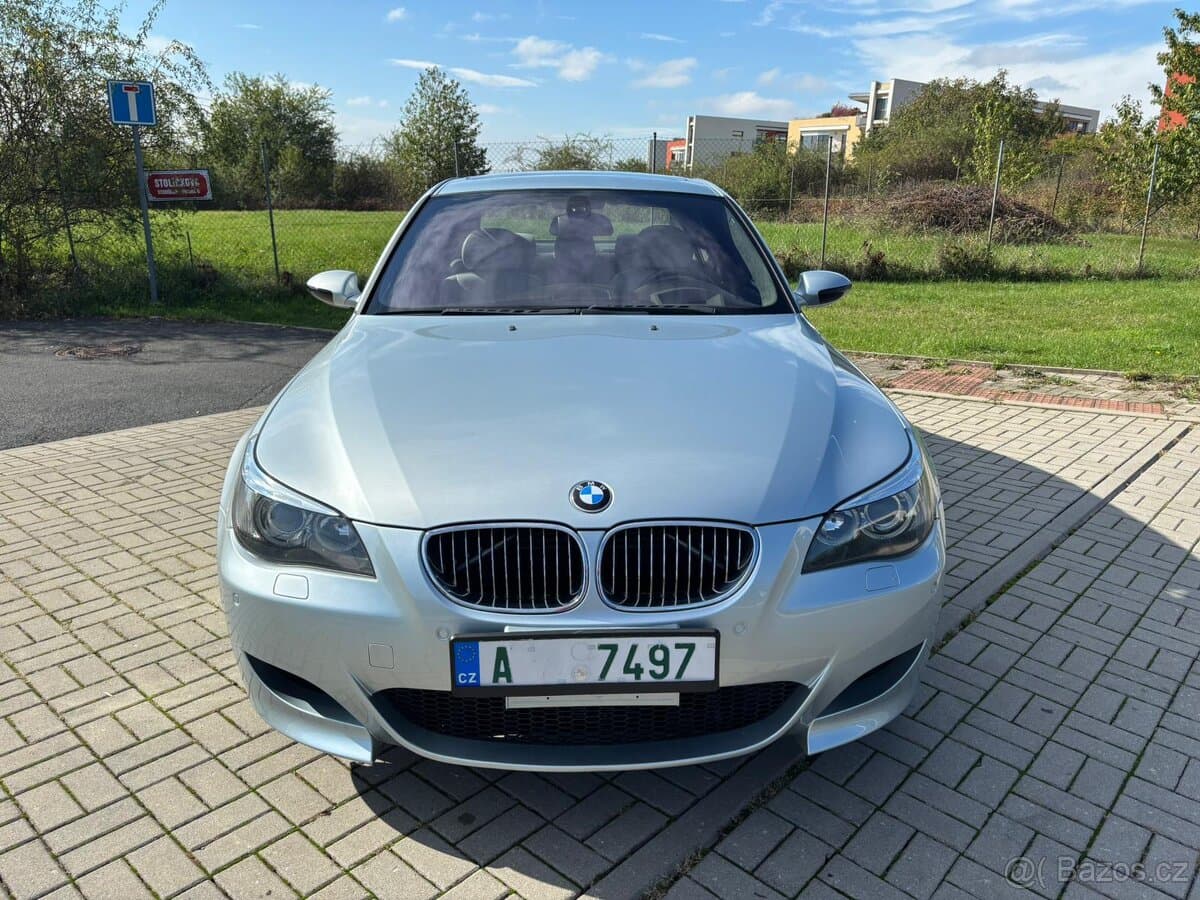 2005 BMW M5 - 2