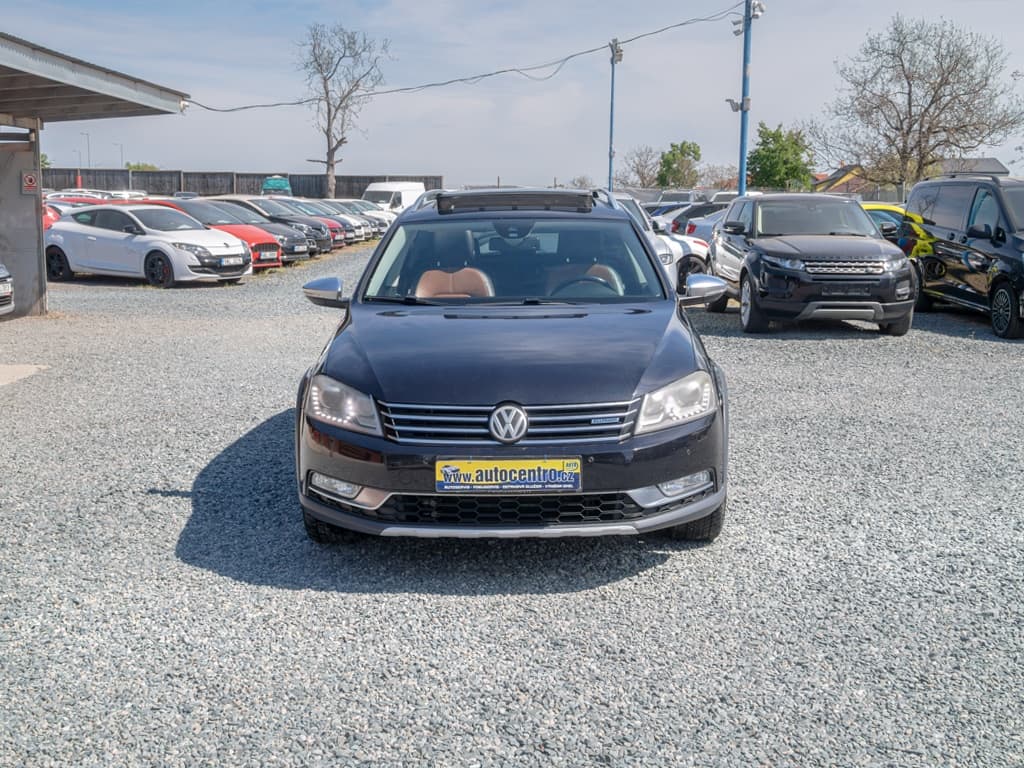 2012 Volkswagen PASSAT - 2