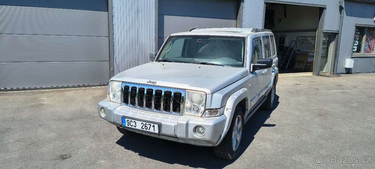 2007 Jeep COMMANDER - 2