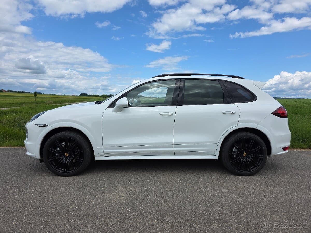 2013 Porsche CAYENNE - 2