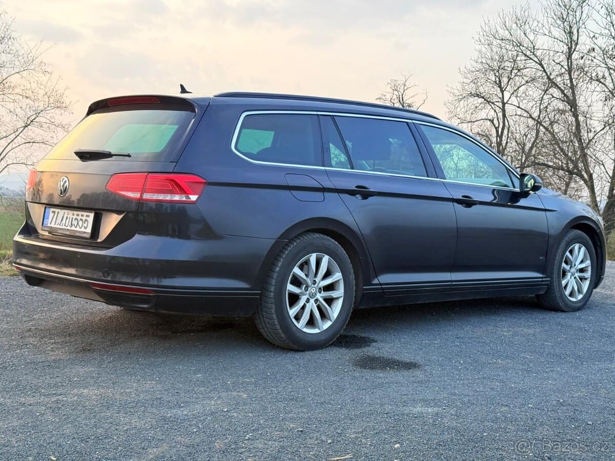 2015 Volkswagen PASSAT - 2