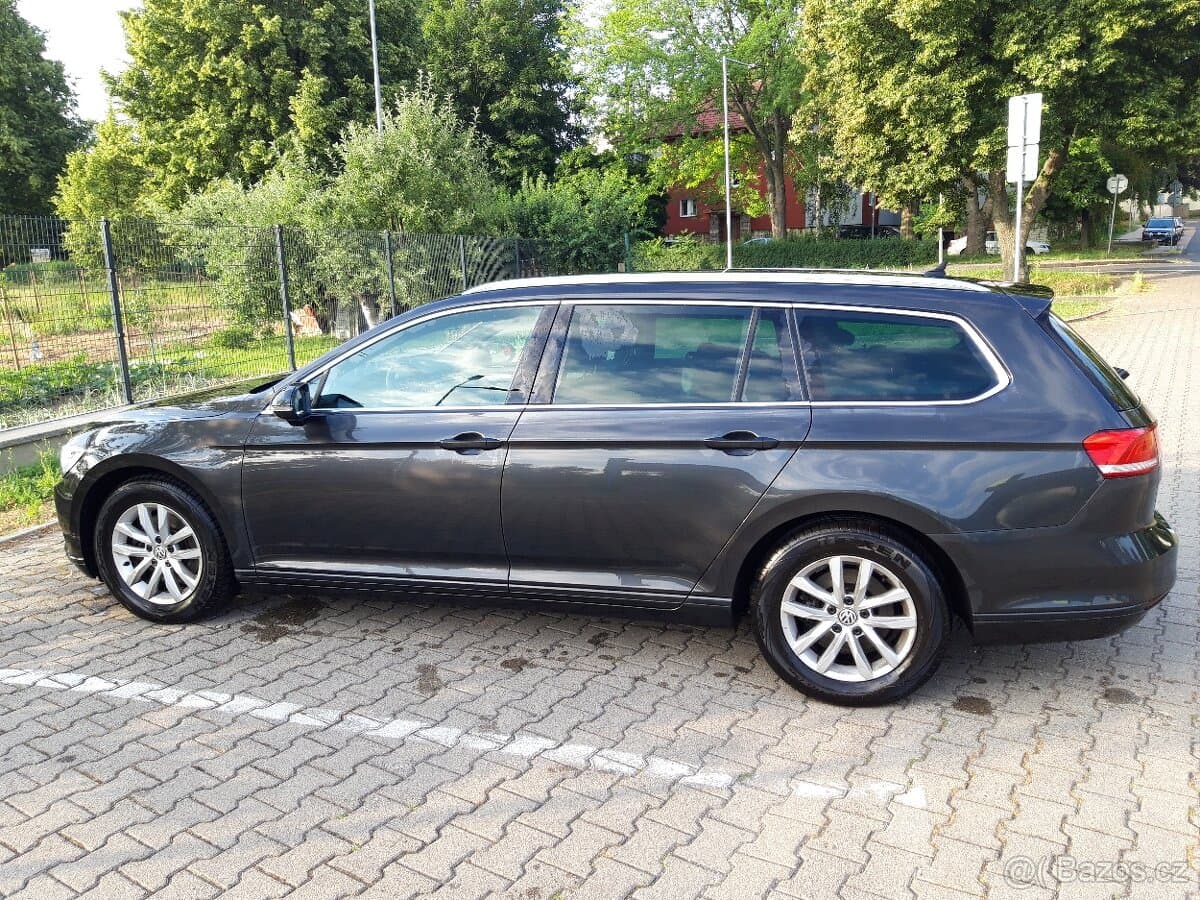 2019 Volkswagen PASSAT - 2