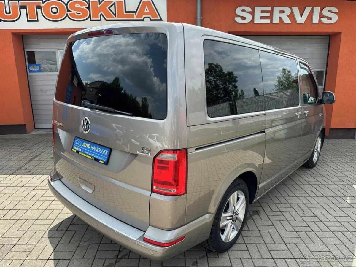 2015 Volkswagen CARAVELLE - 2