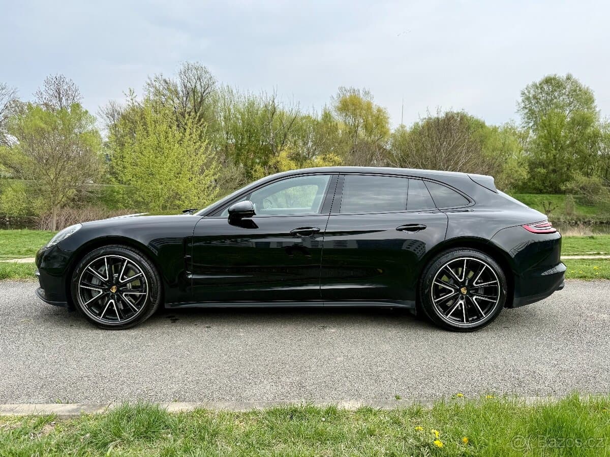 2018 Porsche PANAMERA - 2