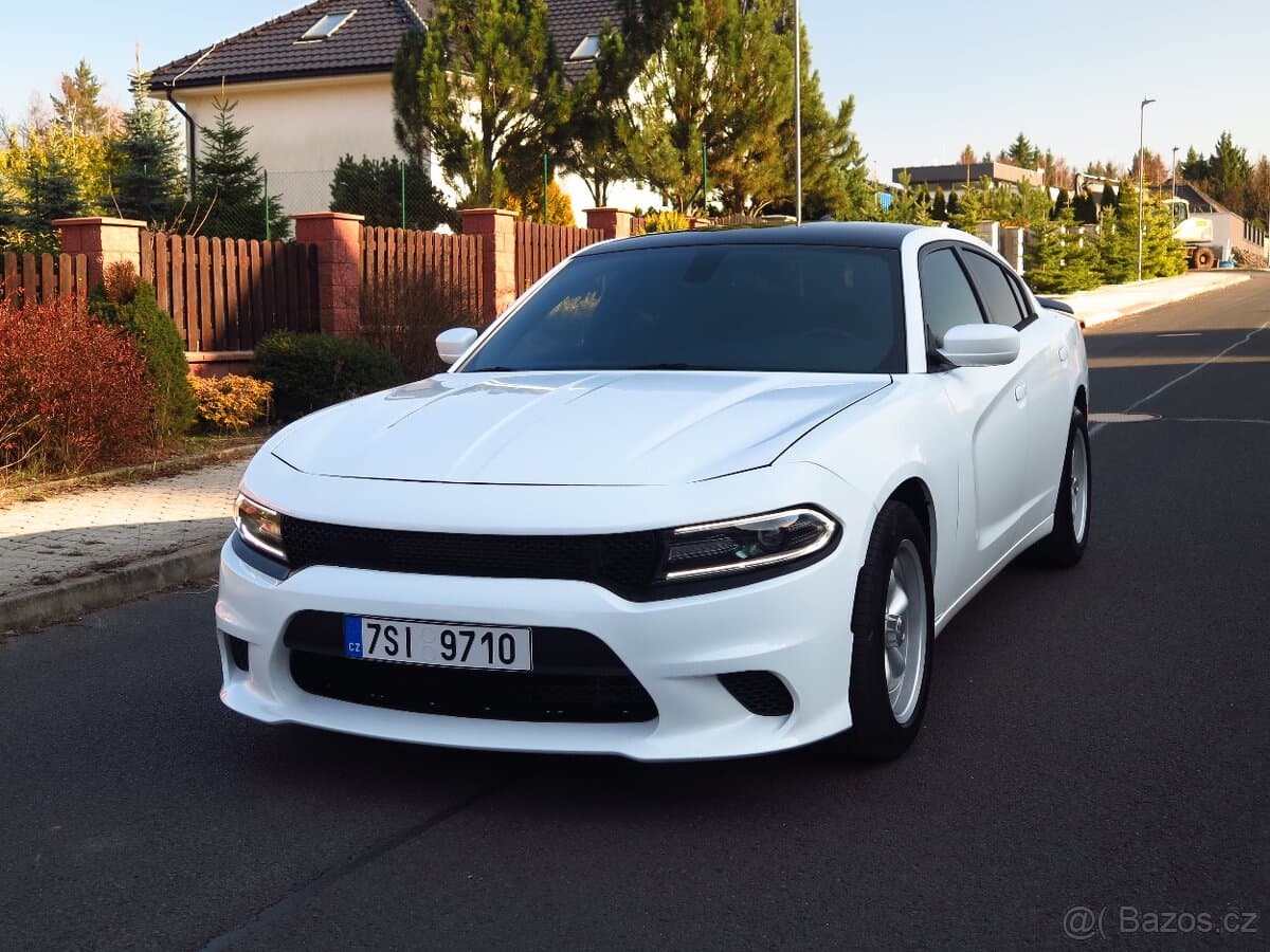 2018 Dodge CHARGER - 2