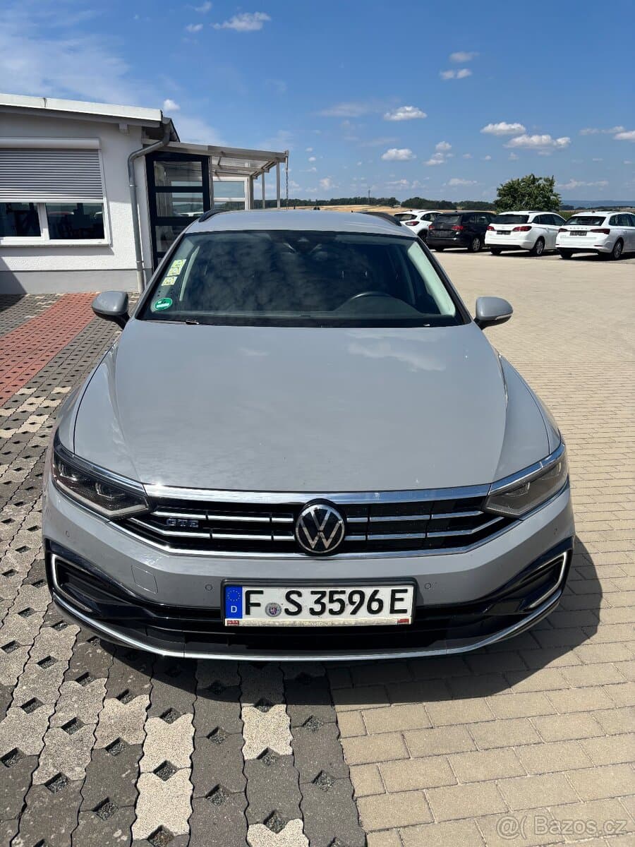 2021 Volkswagen PASSAT - 2