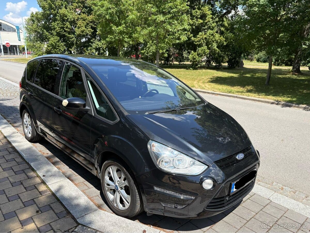 2011 Ford S-MAX - 2