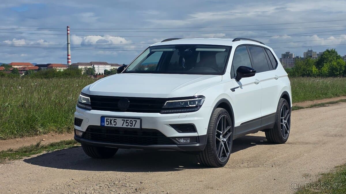 2019 Volkswagen TIGUAN - 2