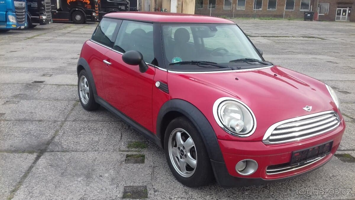 2010 Mini COOPER - 2