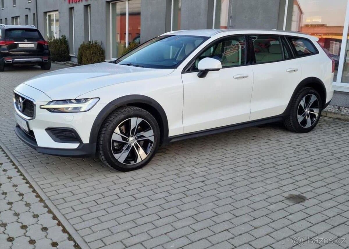 2019 Volvo V60 - 2