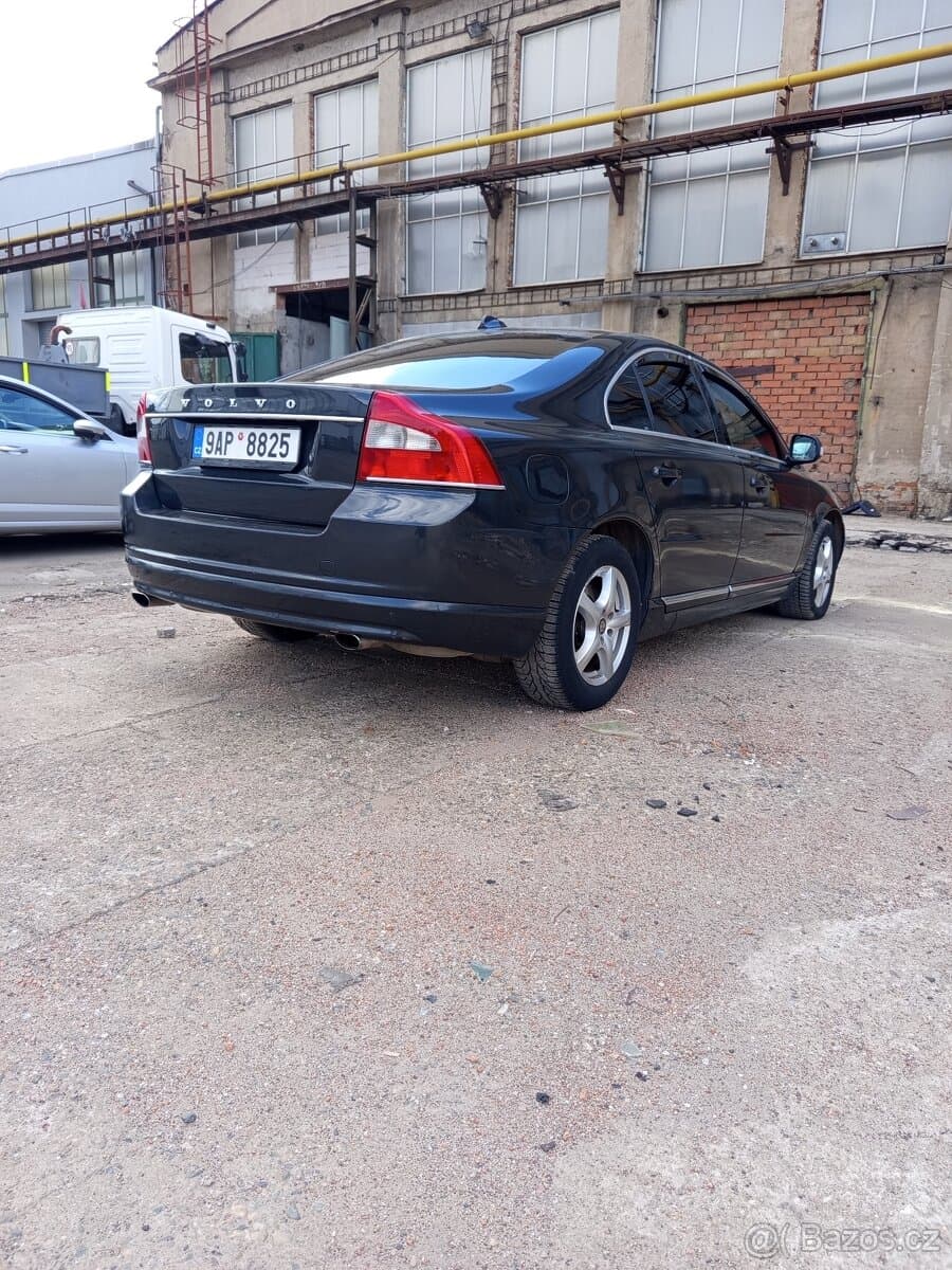 2011 Volvo S80 - 2