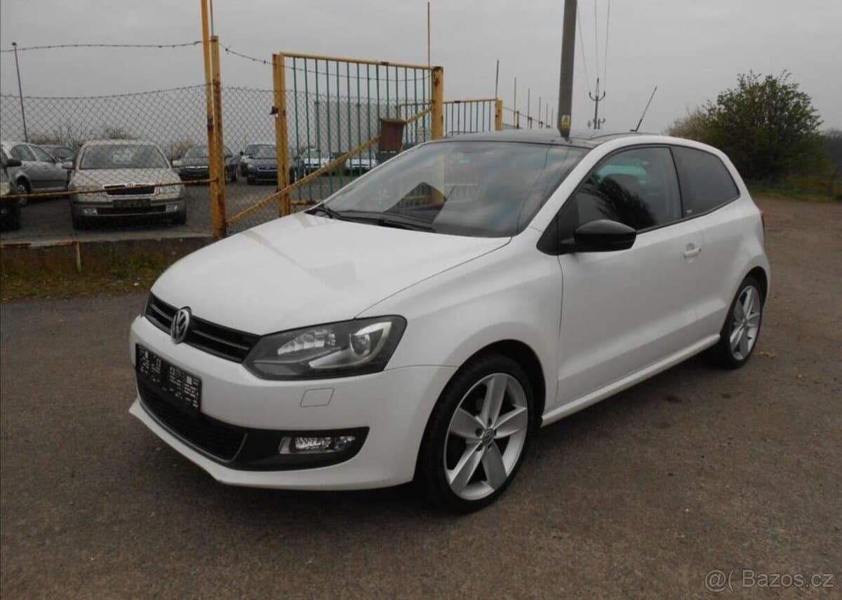 2011 Volkswagen POLO - 2