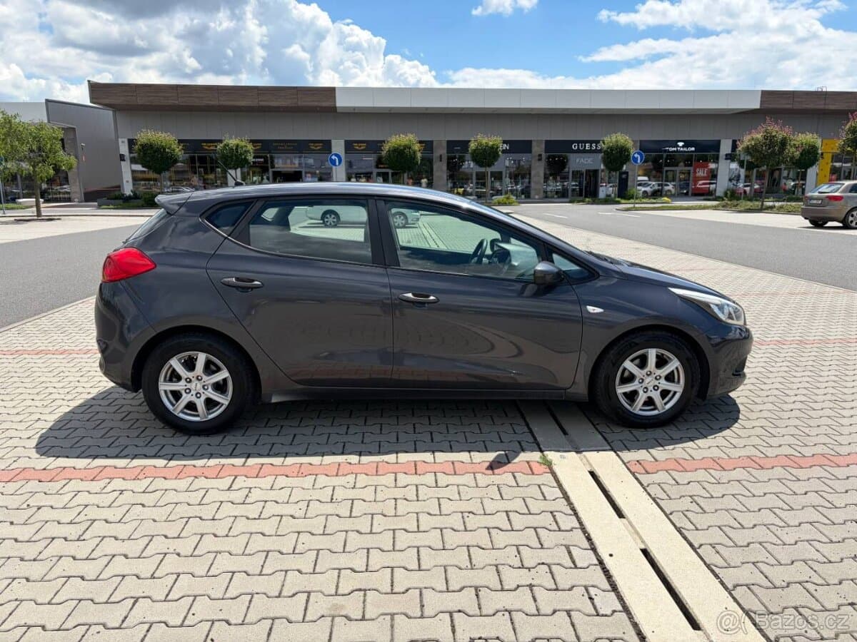 2012 Kia PROCEED - 2