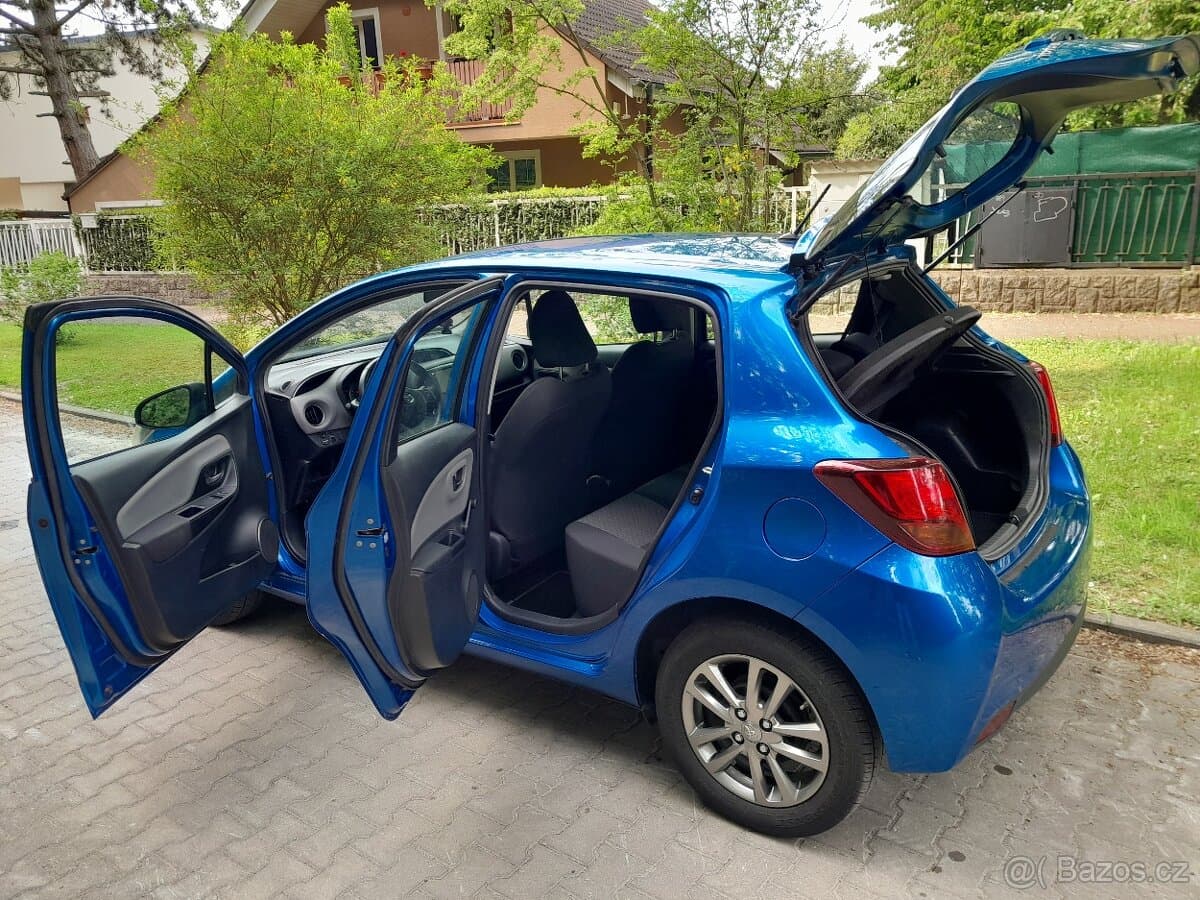 2016 Toyota YARIS - 2
