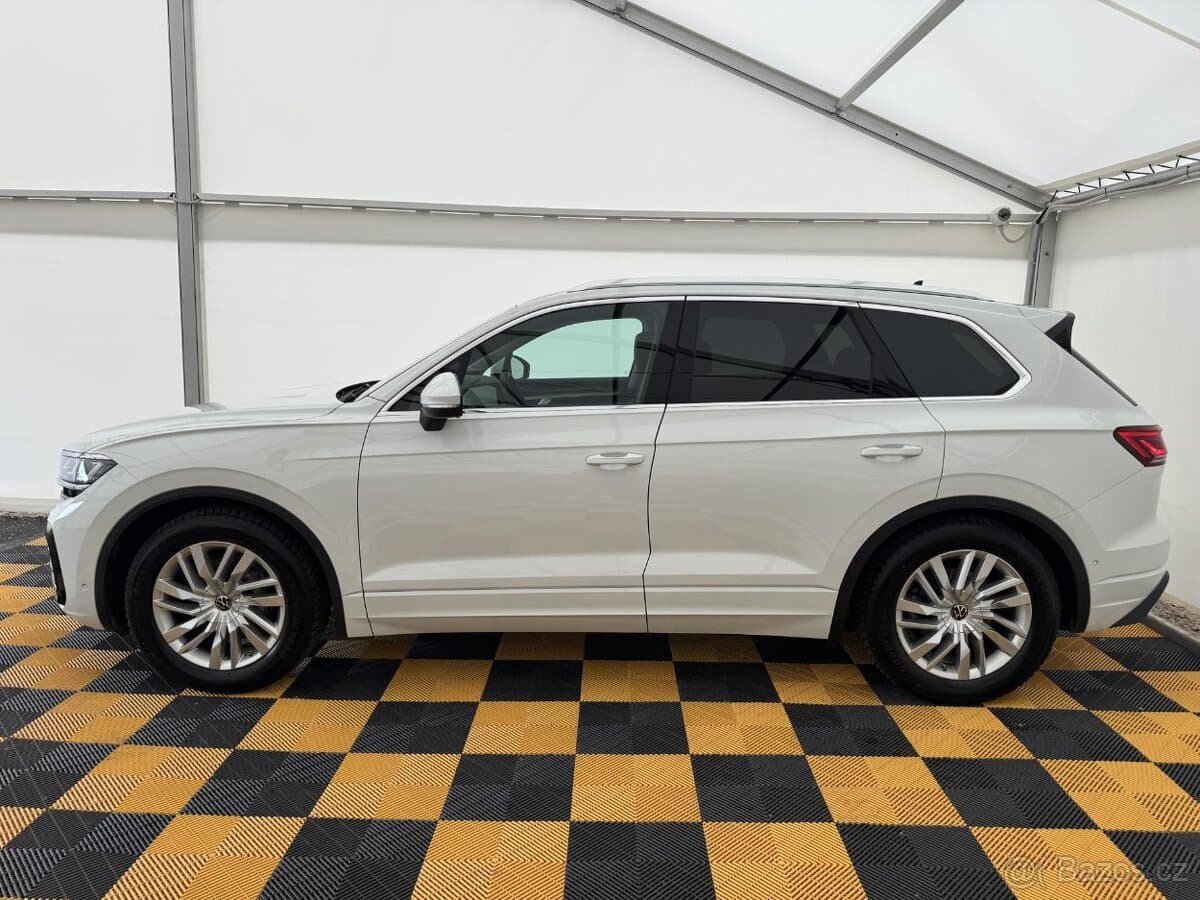 2025 Volkswagen TOUAREG - 2