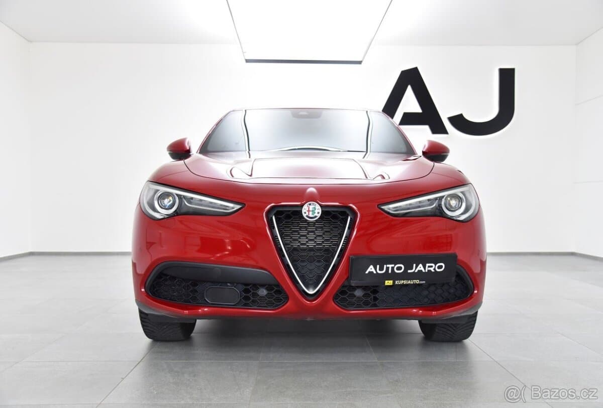 2023 Alfa Romeo STELVIO - 2