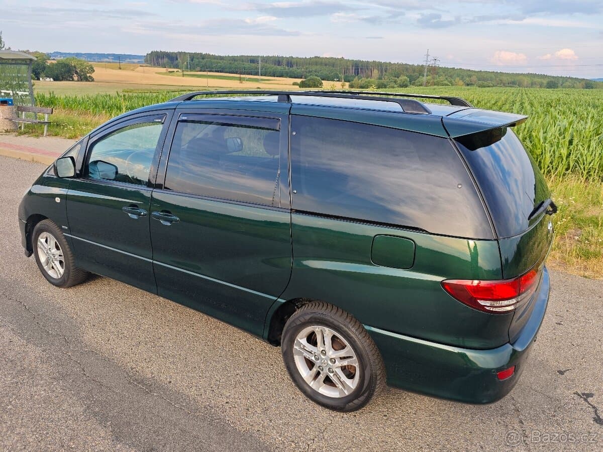 2004 Toyota PREVIA - 2