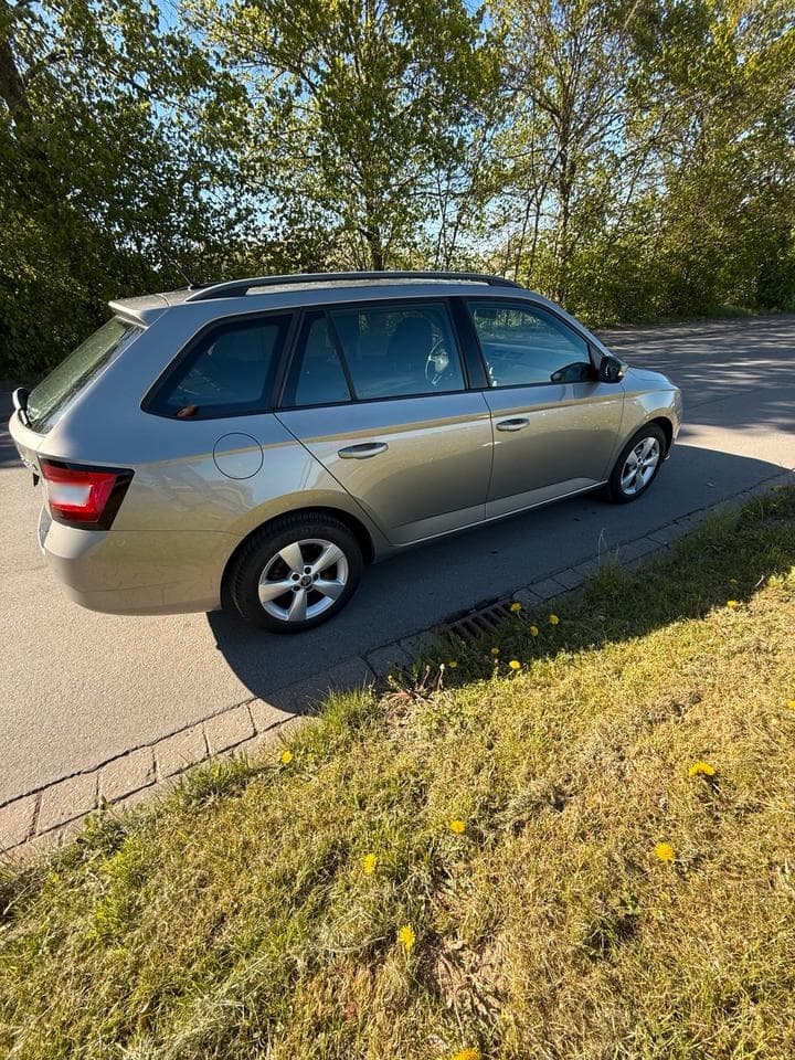 2015 Škoda FABIA - 2
