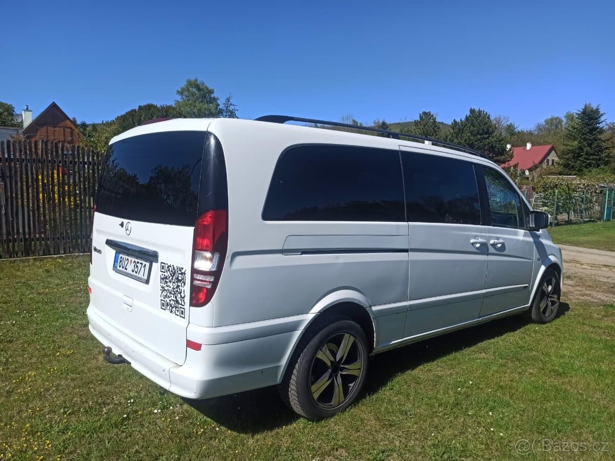 2011 Mercedes-Benz VIANO - 2