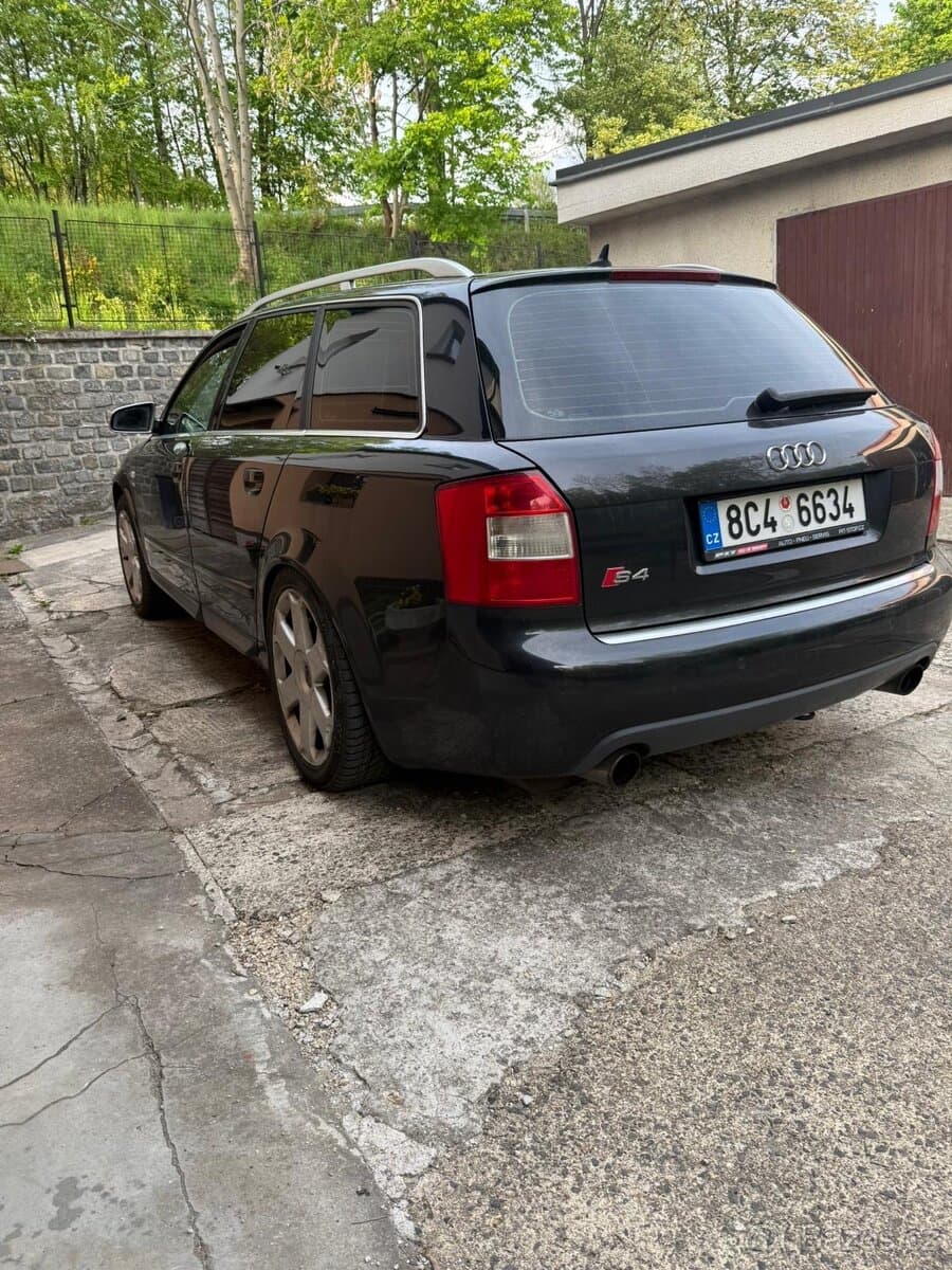 Audi S4 - 2