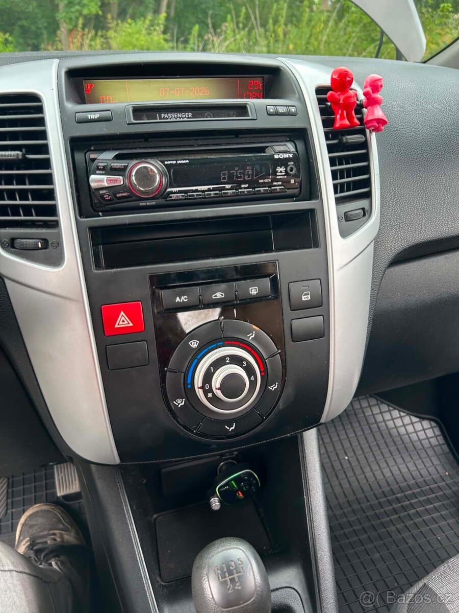 2011 Kia VENGA - 2