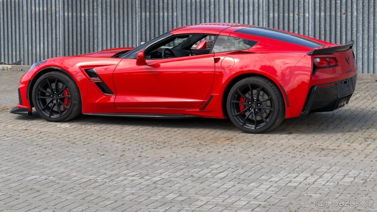 2017 Chevrolet CORVETTE - 2