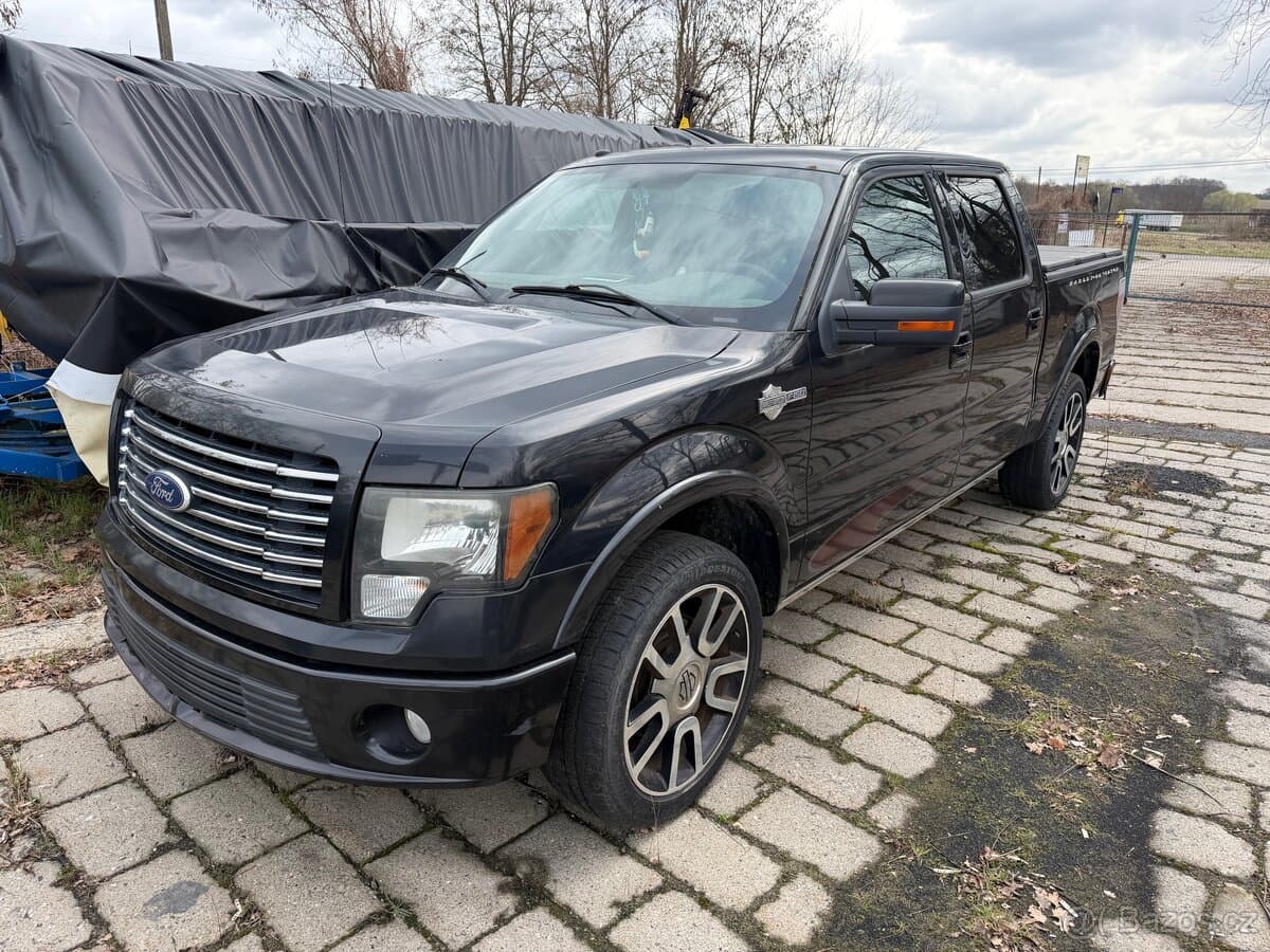 Ford F-150 - 2