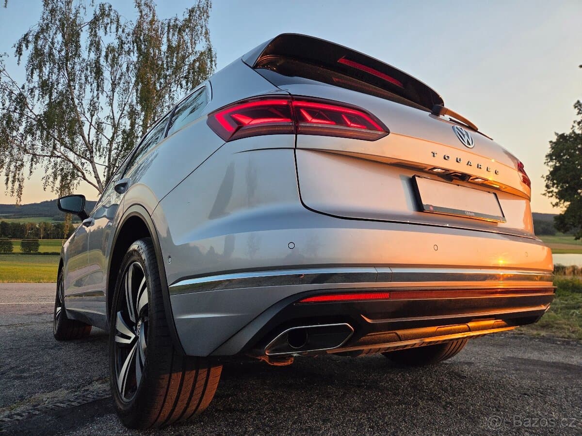 2018 Volkswagen TOUAREG - 2