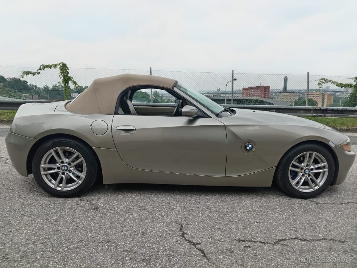 2005 BMW Z4 - 2