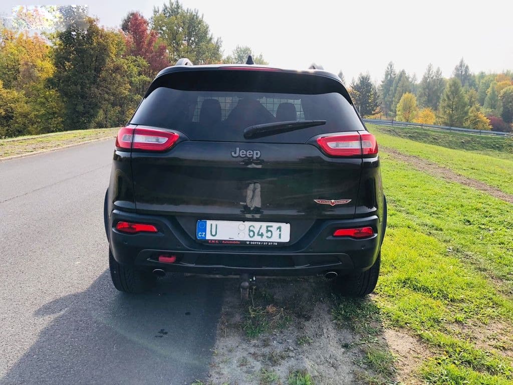 2014 Jeep CHEROKEE - 2