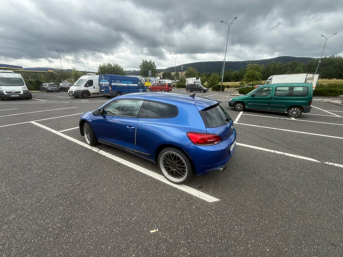 Volkswagen SCIROCCO - 2