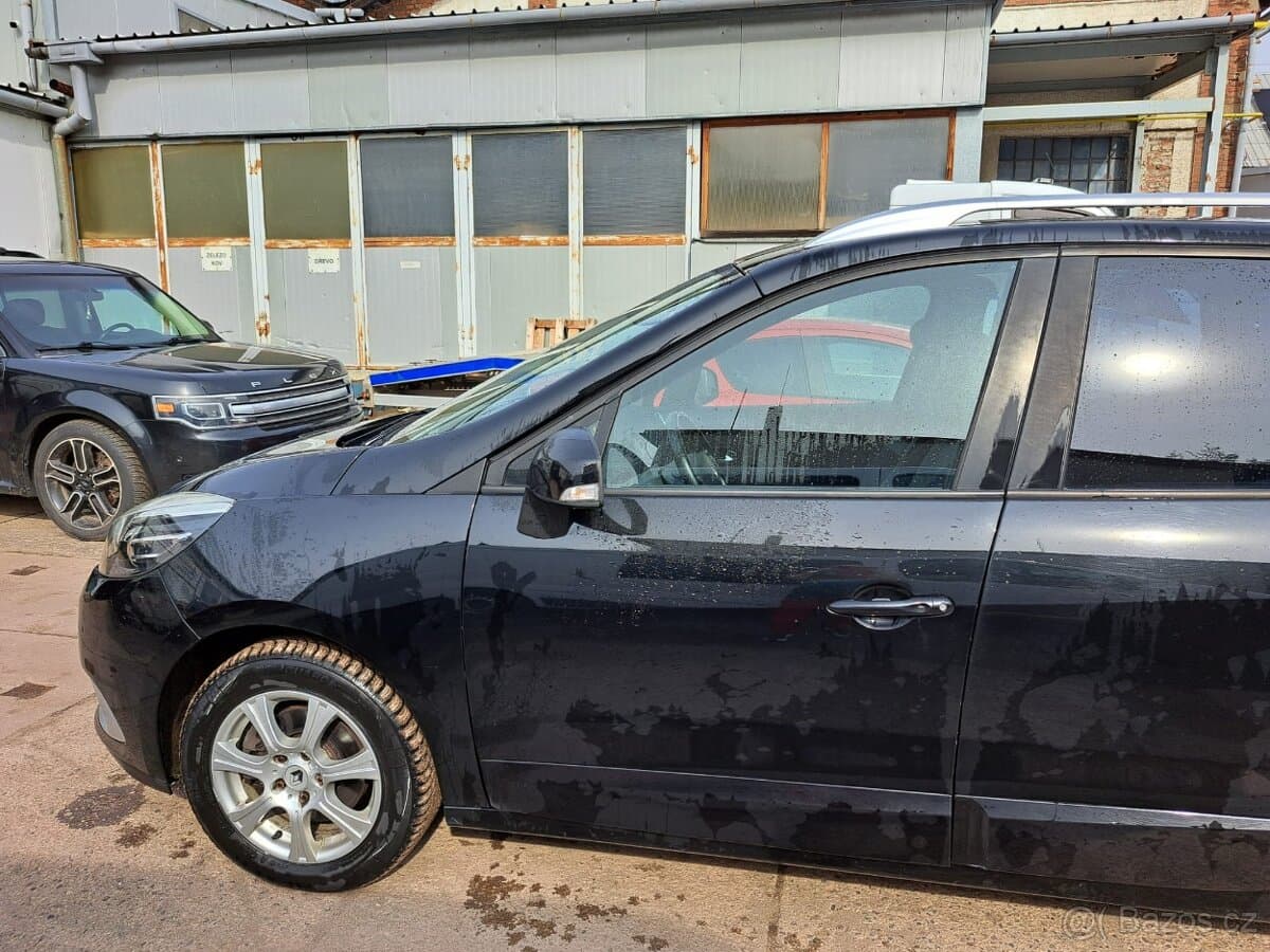 2015 Renault SCENIC - 2