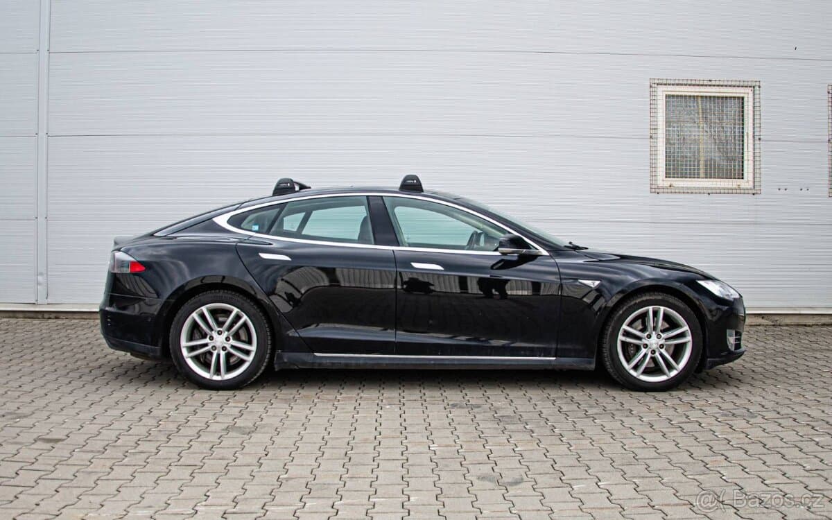 2014 Tesla MODEL S - 2