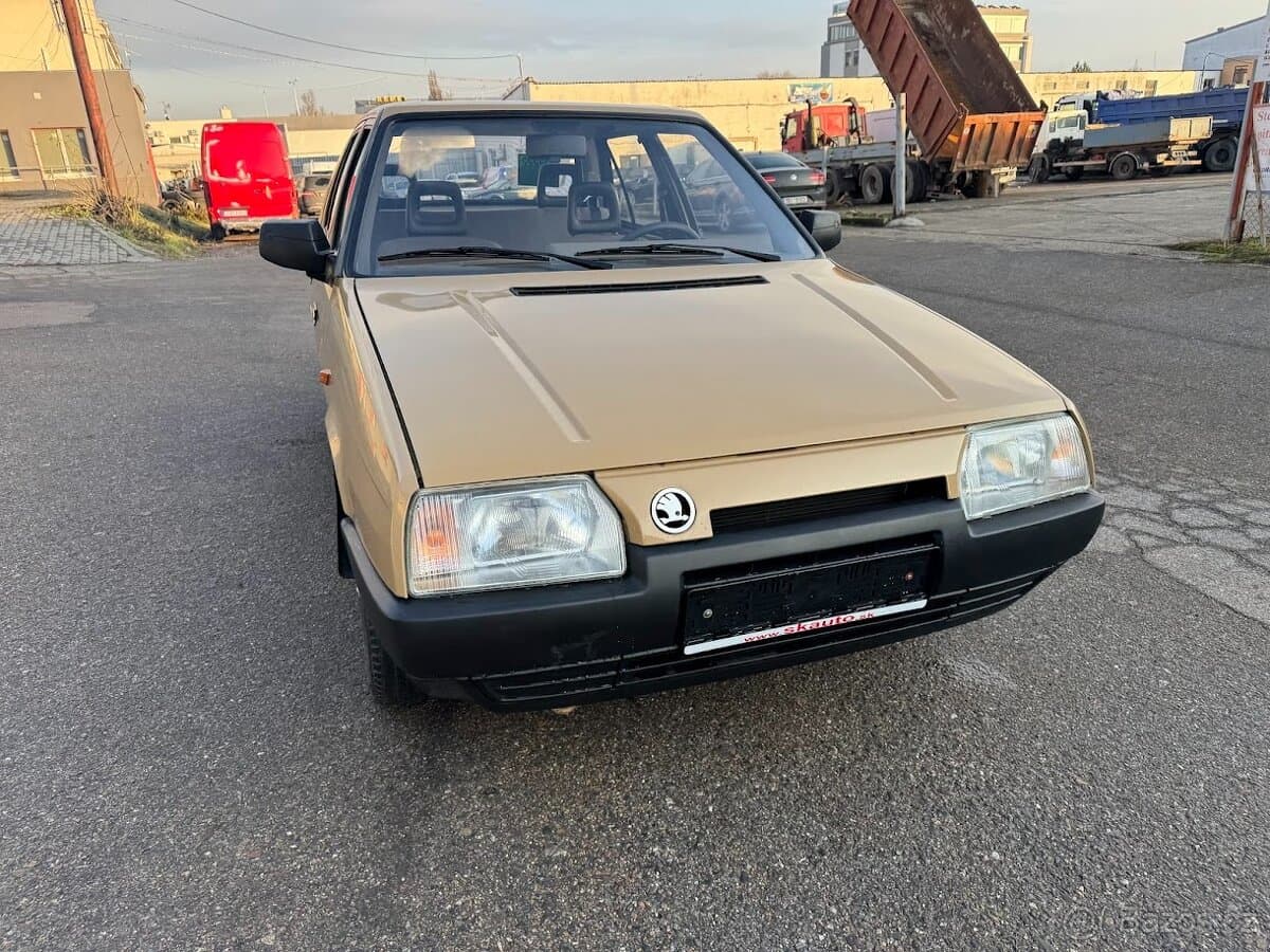 1990 Škoda FAVORIT - 2