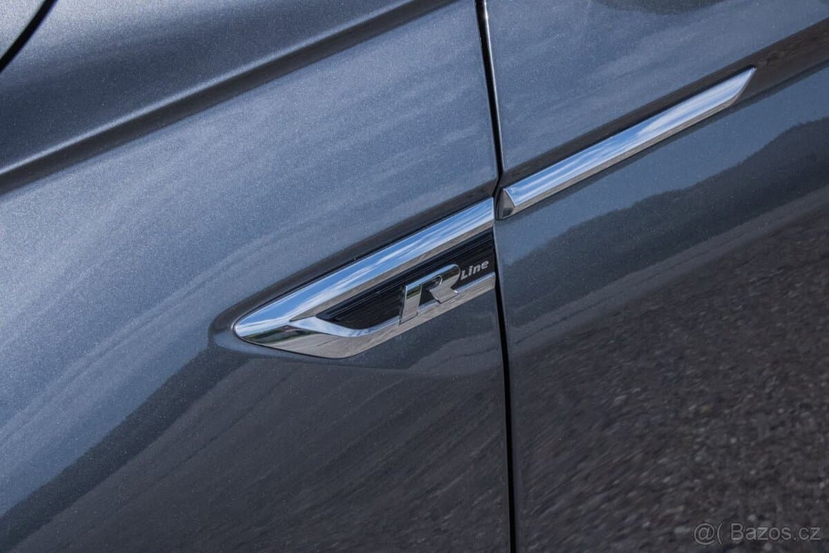 2019 Volkswagen TIGUAN - 2