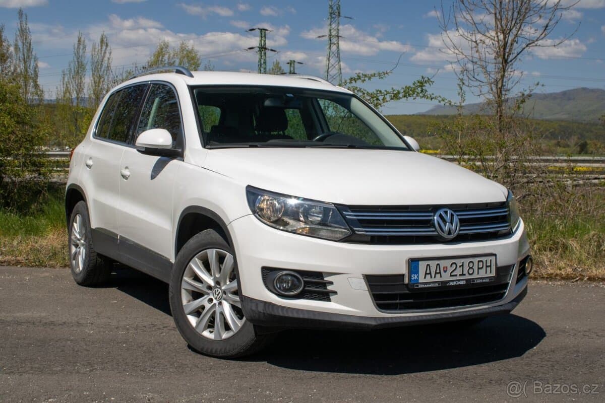 2012 Volkswagen TIGUAN - 2