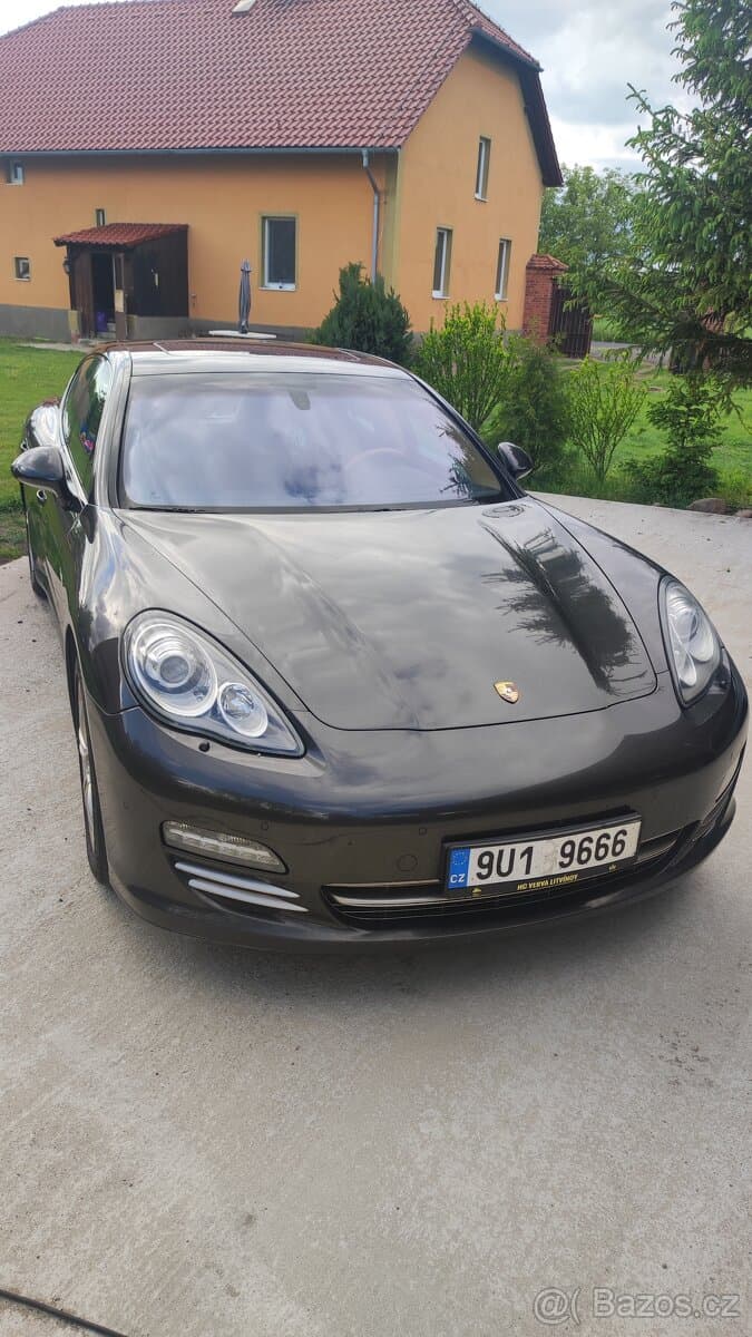 Porsche PANAMERA - 2