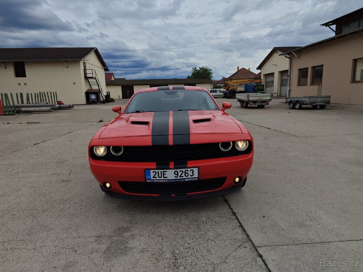 2016 Dodge CHALLENGER - 2