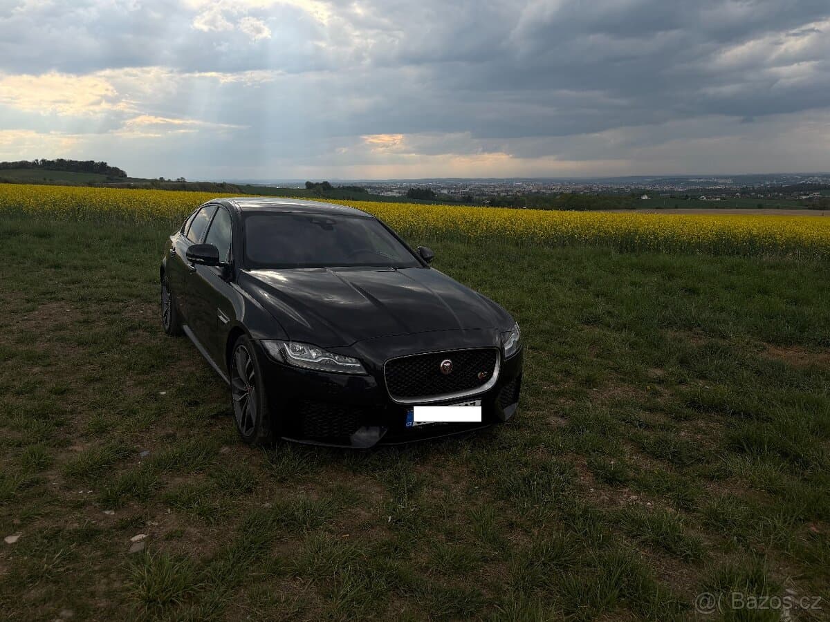 2016 Jaguar XF - 2