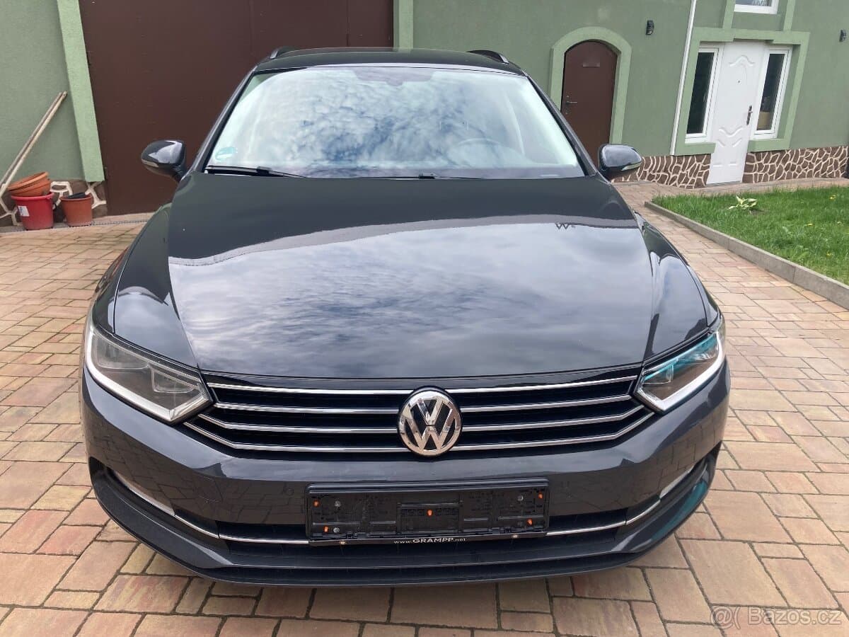 2015 Volkswagen PASSAT - 2