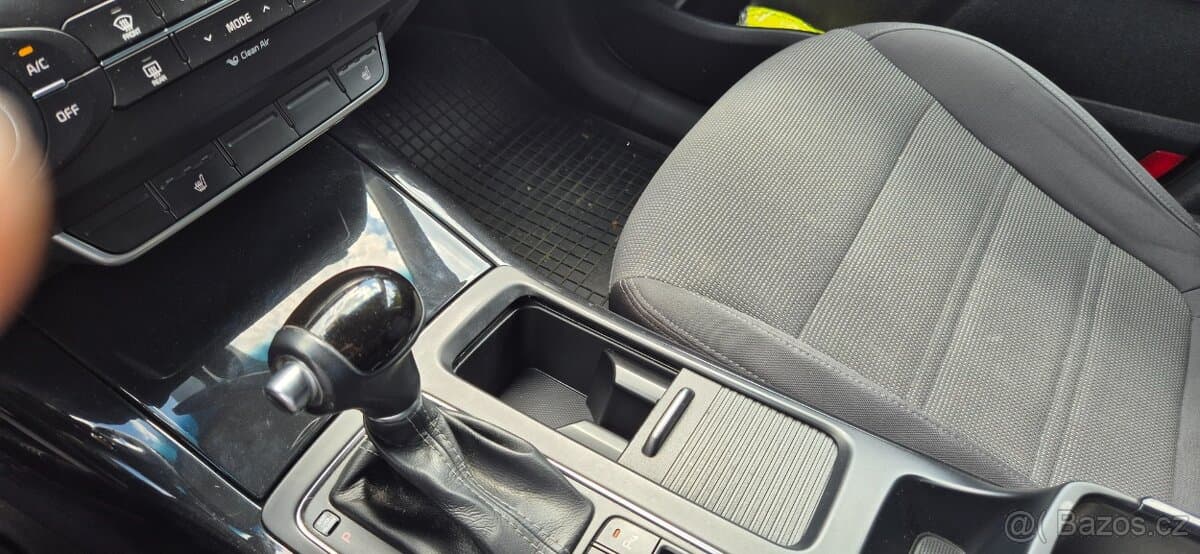 Kia SORENTO - 2