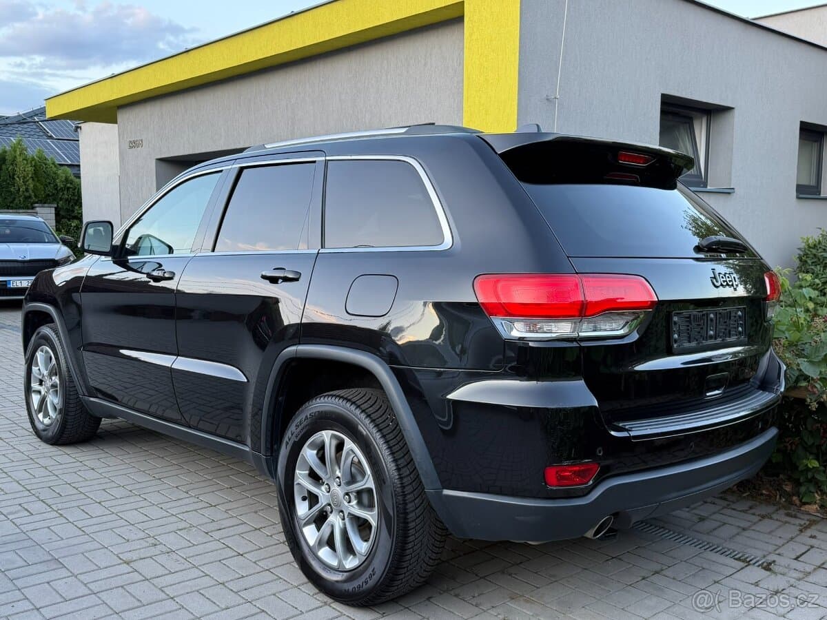 2015 Jeep CHEROKEE - 2