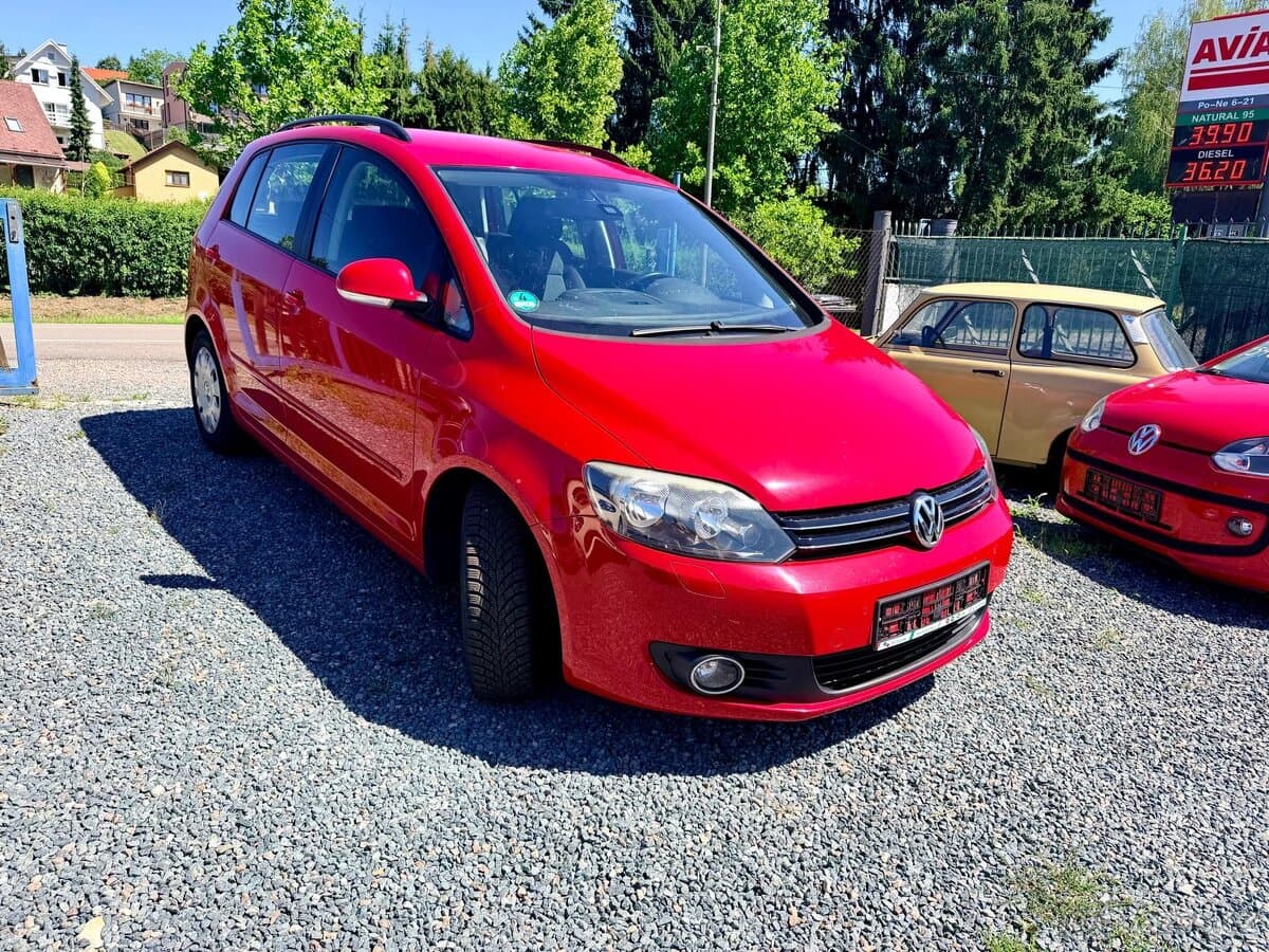2012 Volkswagen GOLF - 2