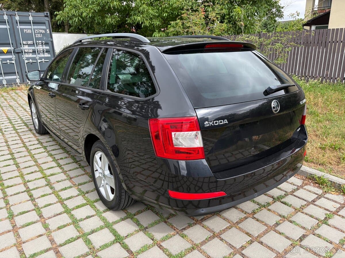 Škoda OCTAVIA - 2