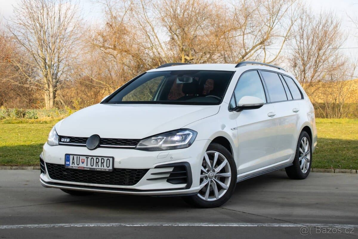 2017 Volkswagen GOLF - 2