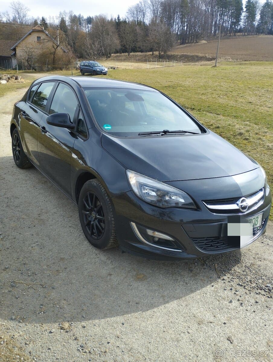 2012 Opel ASTRA - 2