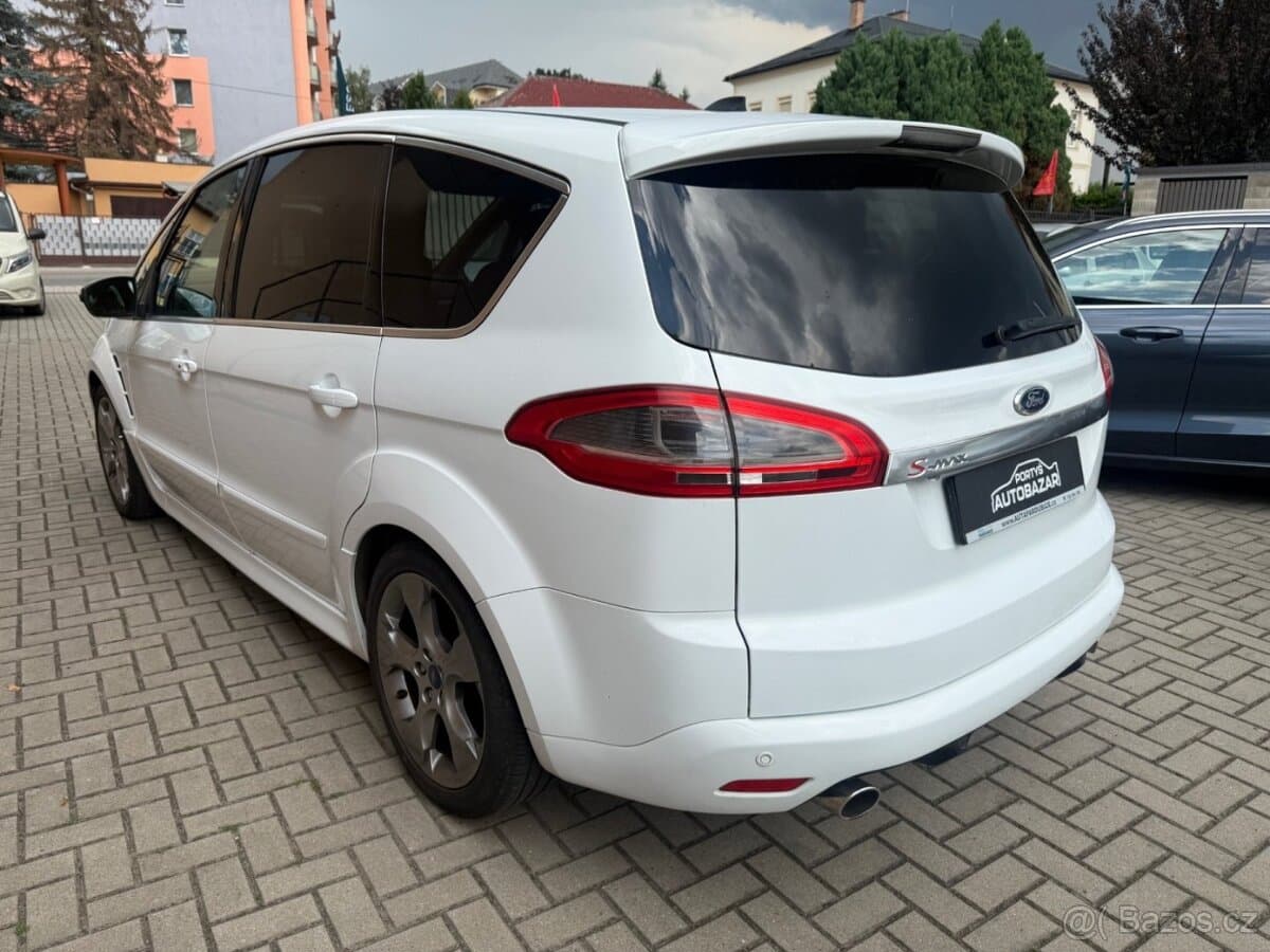 2011 Ford S-MAX - 2
