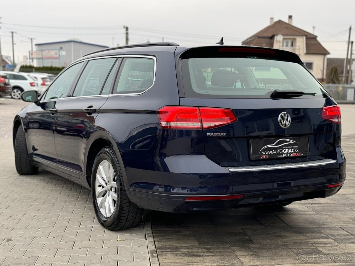 2016 Volkswagen PASSAT - 2